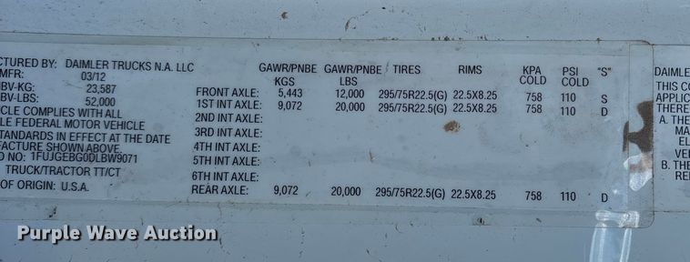 image for item FG0017 2013 Freightliner Cascadia dump truck