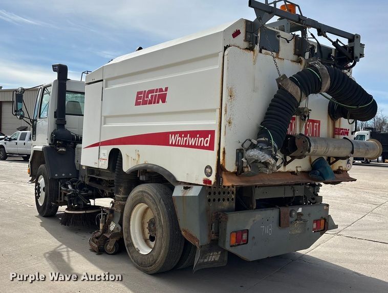 image for item FG0018 2007 Sterling SC8000 street sweeper truck