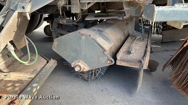 image for item FG0018 2007 Sterling SC8000 street sweeper truck