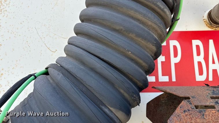 image for item FG0018 2007 Sterling SC8000 street sweeper truck