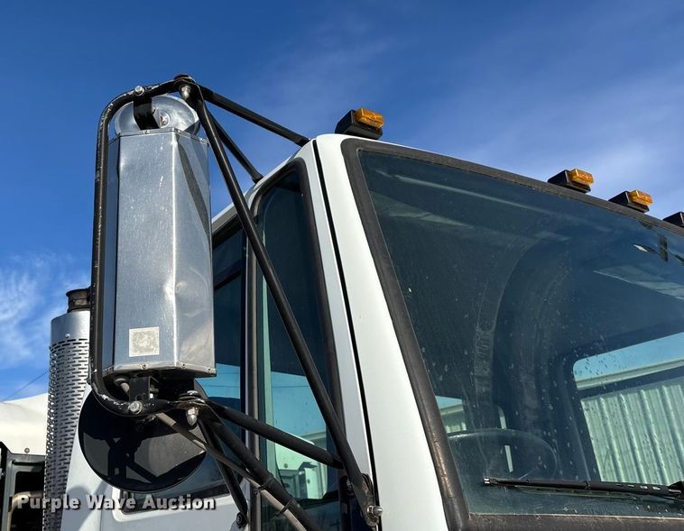 image for item FG0018 2007 Sterling SC8000 street sweeper truck