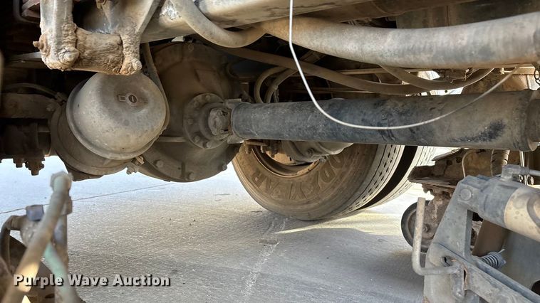 image for item FG0018 2007 Sterling SC8000 street sweeper truck