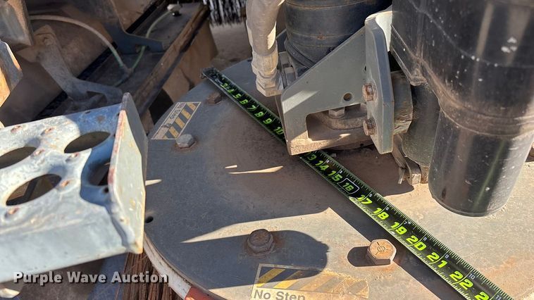 image for item FG0018 2007 Sterling SC8000 street sweeper truck