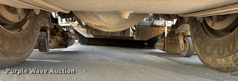 image for item FG0018 2007 Sterling SC8000 street sweeper truck