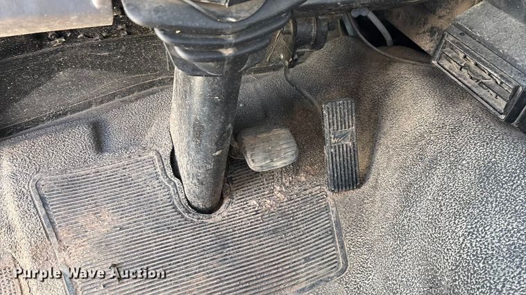 image for item FG0018 2007 Sterling SC8000 street sweeper truck