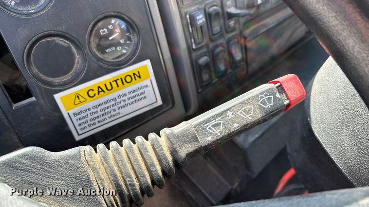 image for item FG0018 2007 Sterling SC8000 street sweeper truck