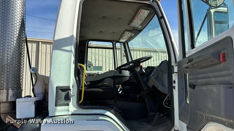 image for item FG0018 2007 Sterling SC8000 street sweeper truck