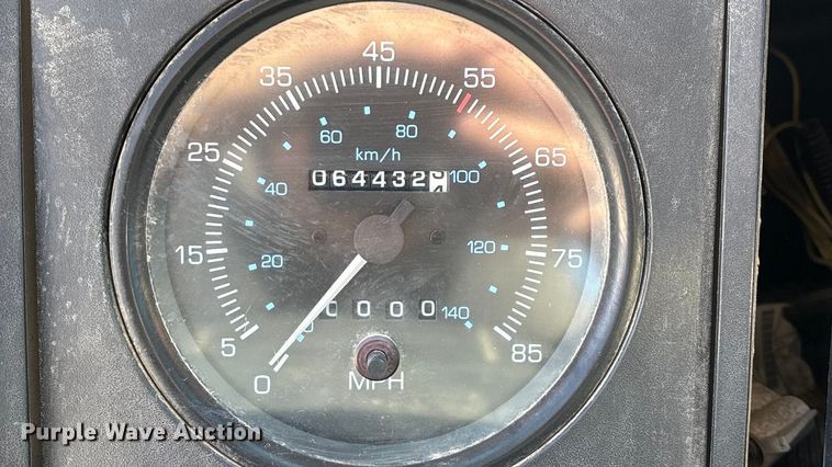 image for item FG0018 2007 Sterling SC8000 street sweeper truck