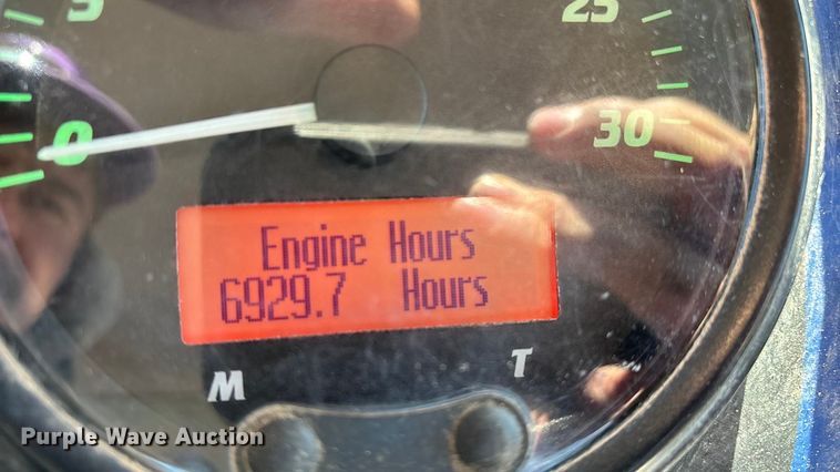 image for item FG0018 2007 Sterling SC8000 street sweeper truck