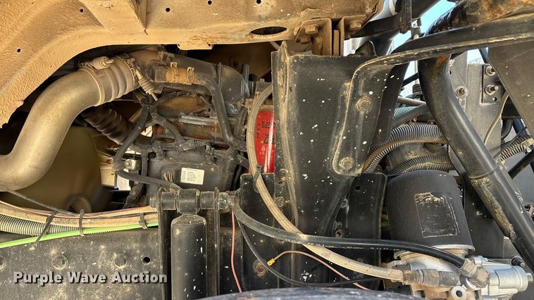 image for item FG0018 2007 Sterling SC8000 street sweeper truck