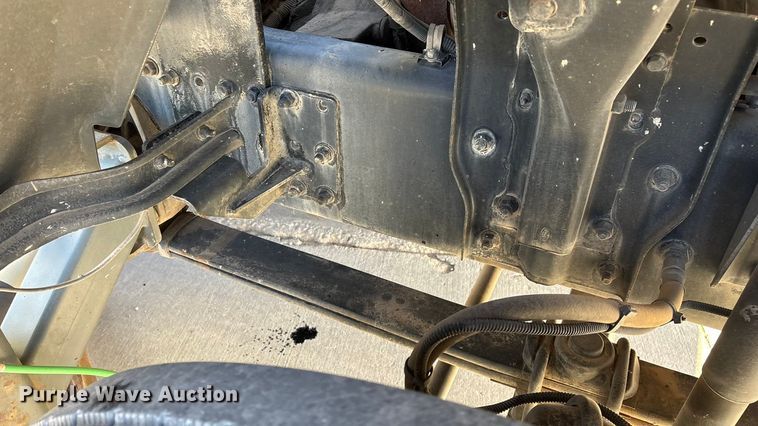 image for item FG0018 2007 Sterling SC8000 street sweeper truck