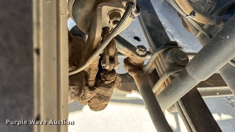 image for item FG0018 2007 Sterling SC8000 street sweeper truck