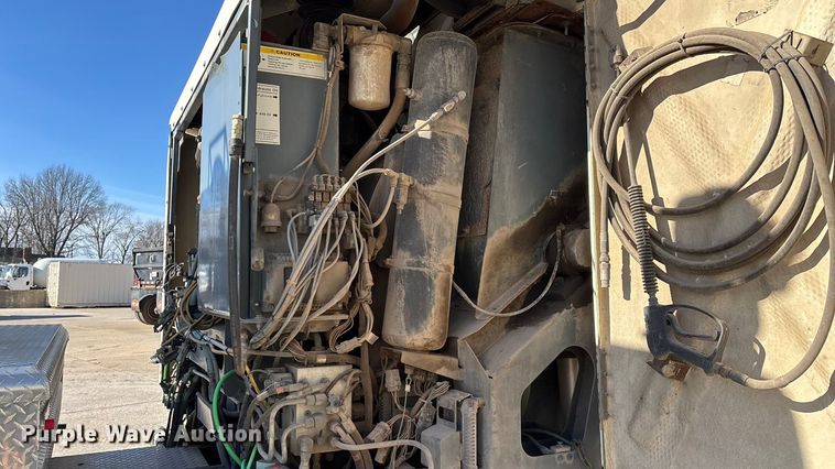 image for item FG0018 2007 Sterling SC8000 street sweeper truck