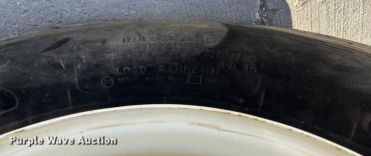 image for item FG0018 2007 Sterling SC8000 street sweeper truck