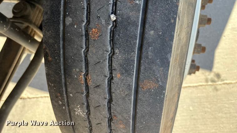 image for item FG0018 2007 Sterling SC8000 street sweeper truck