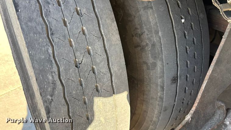 image for item FG0018 2007 Sterling SC8000 street sweeper truck