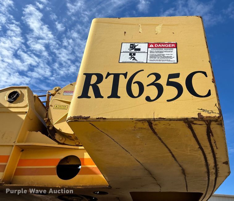 image for item FG0019 Grove RT635C crane