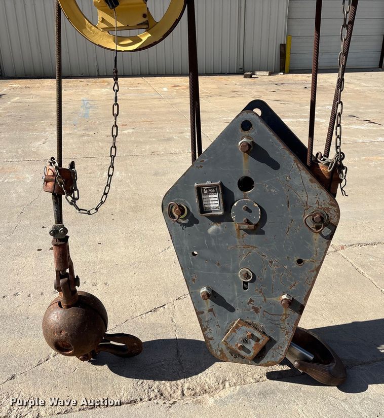 image for item FG0019 Grove RT635C crane