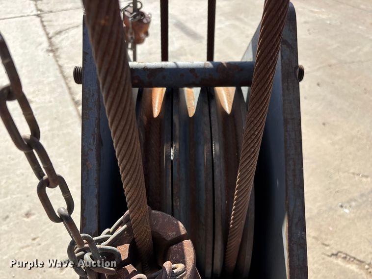 image for item FG0019 Grove RT635C crane