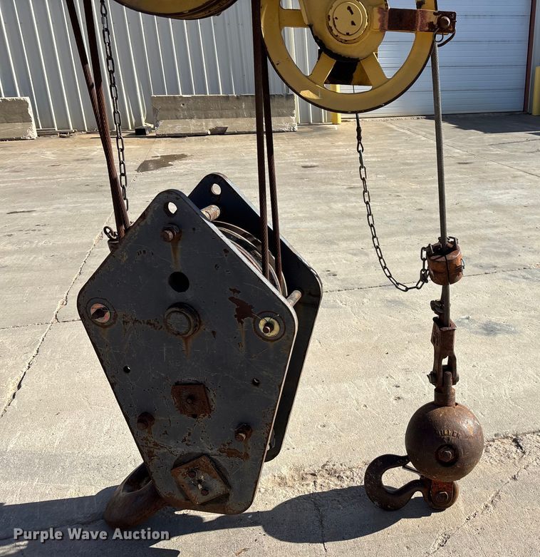 image for item FG0019 Grove RT635C crane