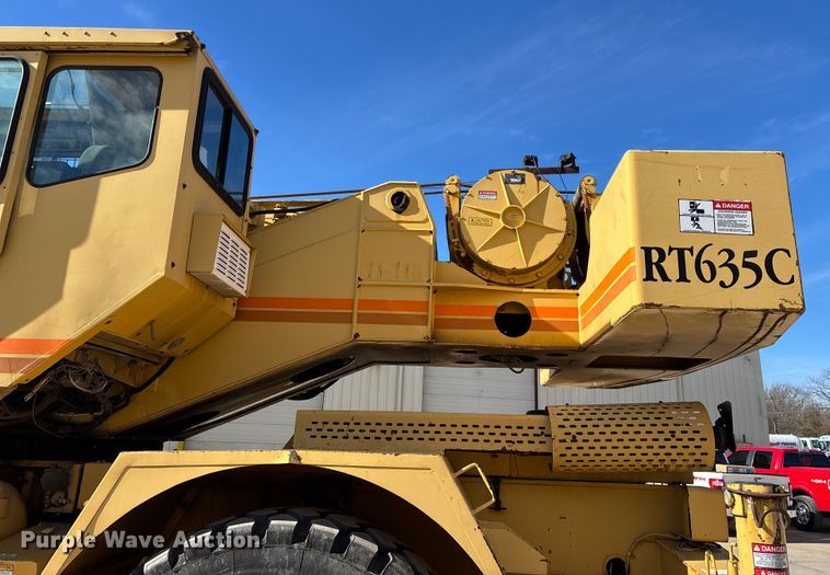 image for item FG0019 Grove RT635C crane