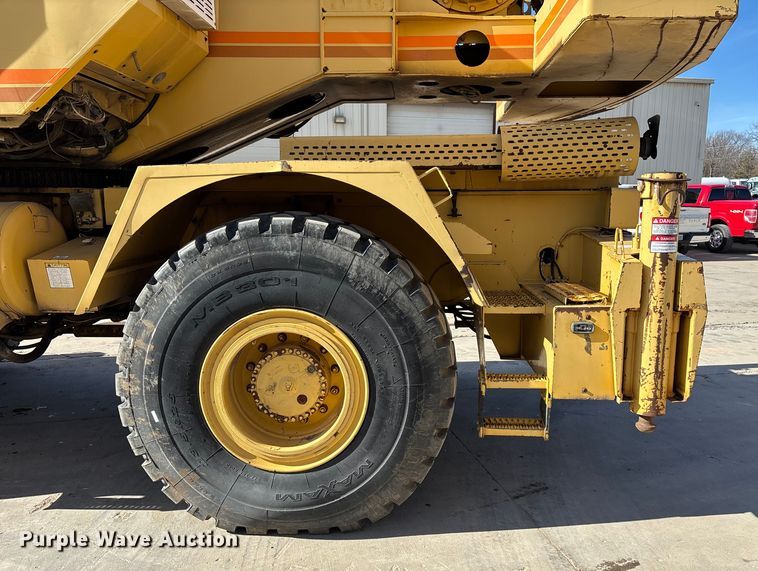 image for item FG0019 Grove RT635C crane