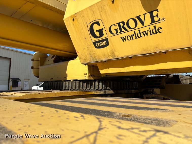 image for item FG0019 Grove RT635C crane
