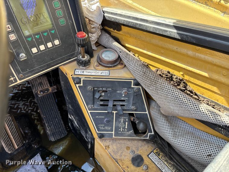 image for item FG0019 Grove RT635C crane