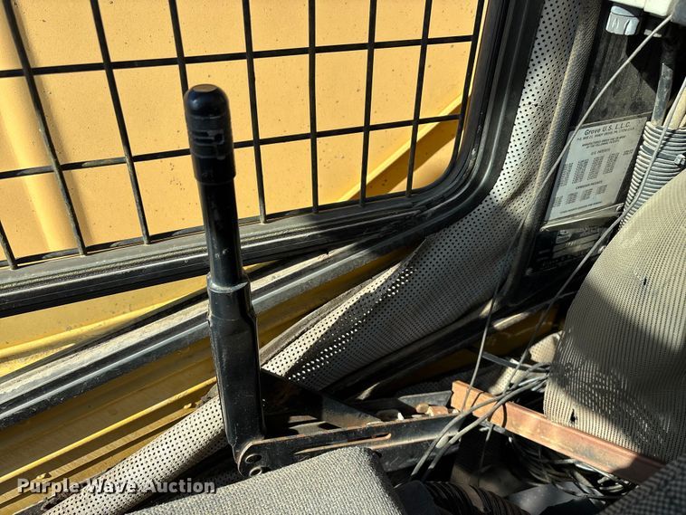 image for item FG0019 Grove RT635C crane