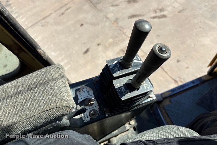 image for item FG0019 Grove RT635C crane