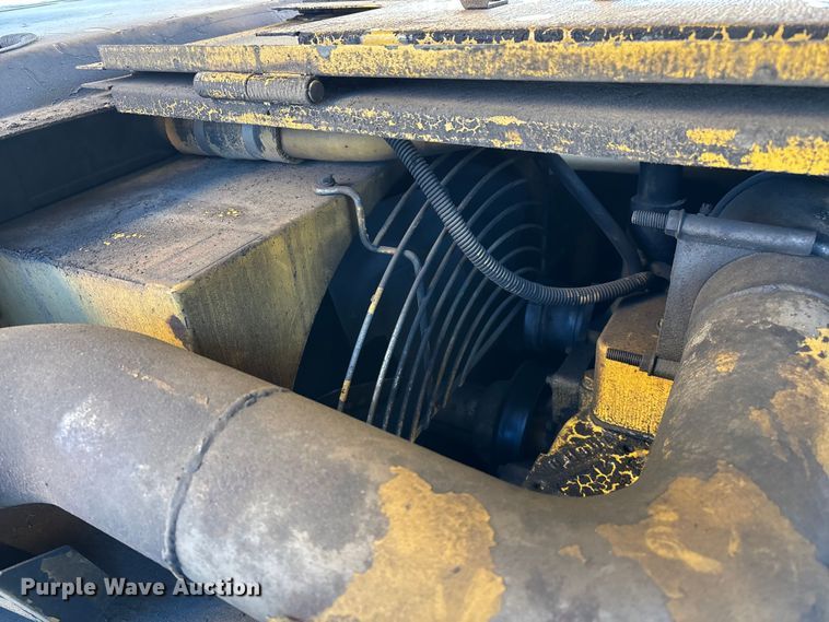 image for item FG0019 Grove RT635C crane