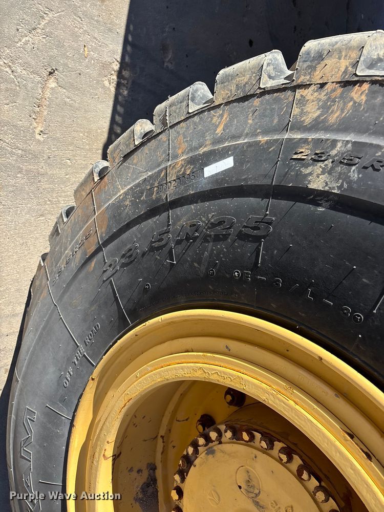 image for item FG0019 Grove RT635C crane