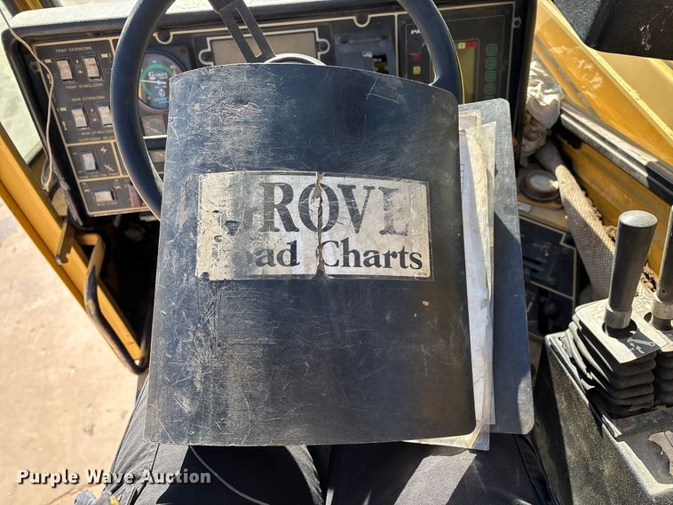 image for item FG0019 Grove RT635C crane