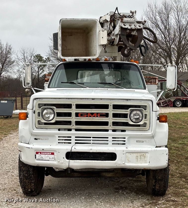 image for item FG0020 1989 GMC C7 digger derrick truck