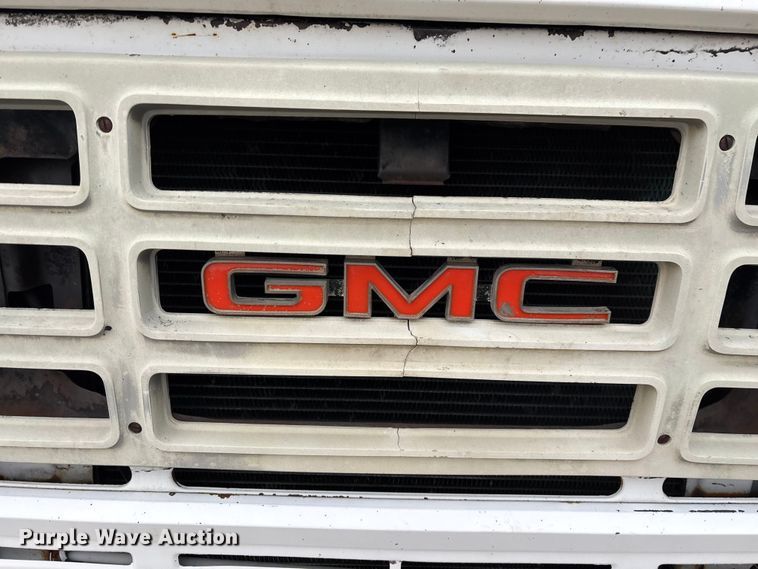 image for item FG0020 1989 GMC C7 digger derrick truck