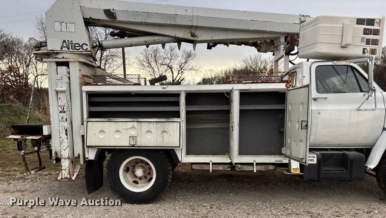 image for item FG0020 1989 GMC C7 digger derrick truck