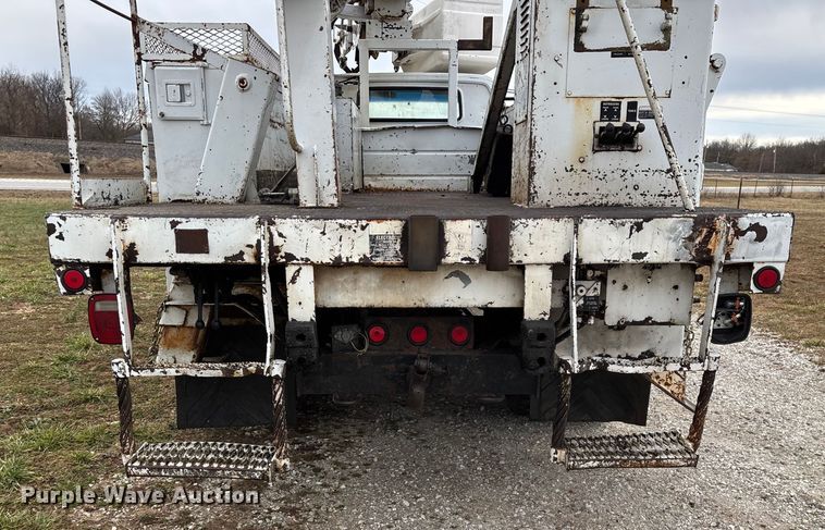 image for item FG0020 1989 GMC C7 digger derrick truck