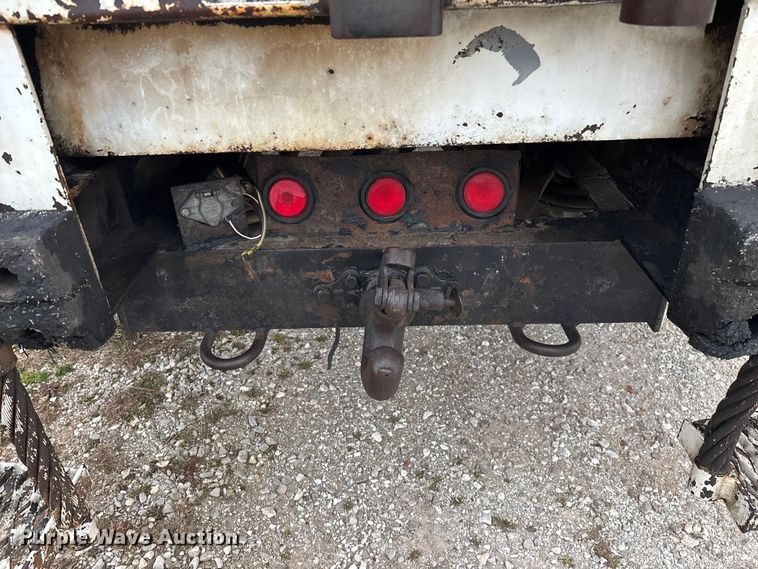 image for item FG0020 1989 GMC C7 digger derrick truck