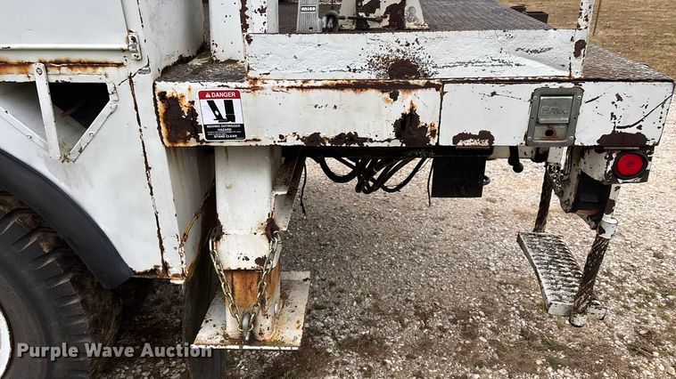 image for item FG0020 1989 GMC C7 digger derrick truck