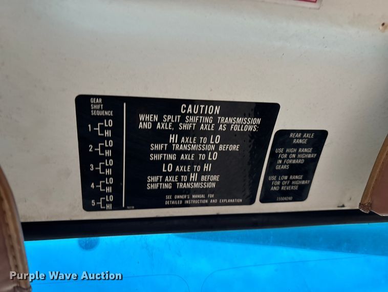 image for item FG0020 1989 GMC C7 digger derrick truck