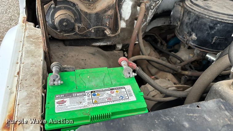 image for item FG0020 1989 GMC C7 digger derrick truck