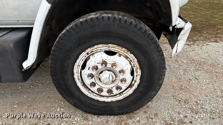 image for item FG0020 1989 GMC C7 digger derrick truck