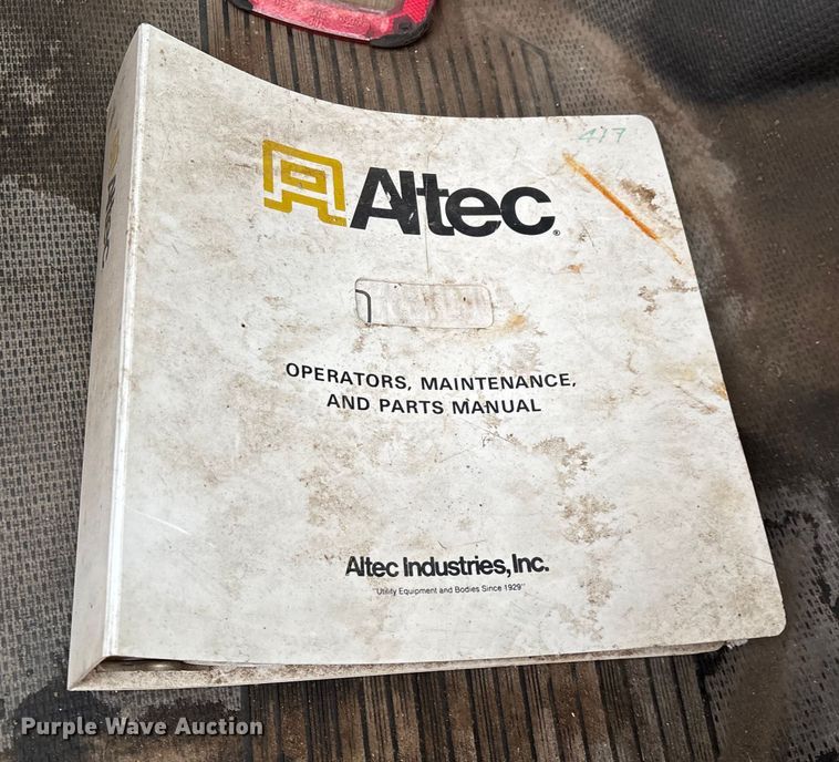 image for item FG0020 1989 GMC C7 digger derrick truck