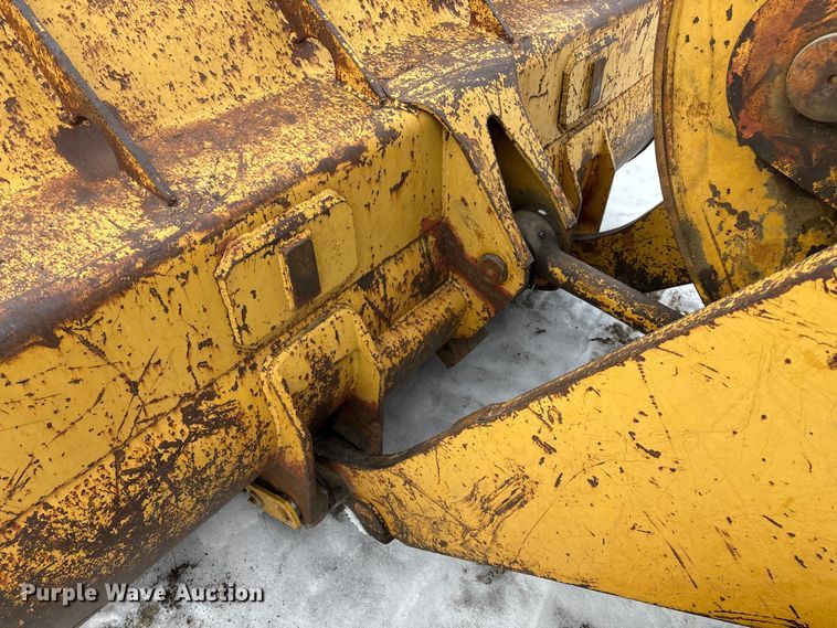 image for item FG0041 1987 Caterpillar 953 track loader