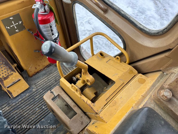 image for item FG0041 1987 Caterpillar 953 track loader