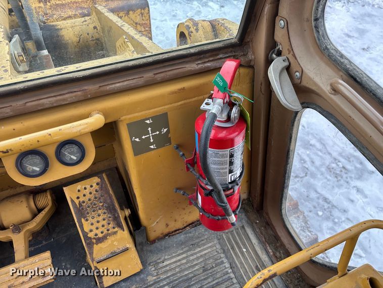 image for item FG0041 1987 Caterpillar 953 track loader