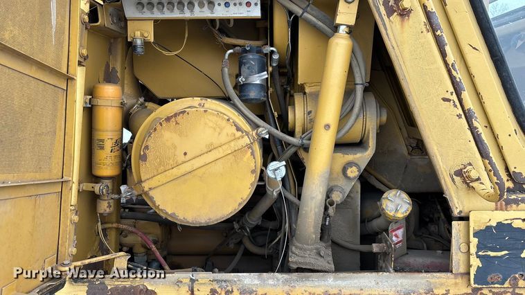 image for item FG0041 1987 Caterpillar 953 track loader
