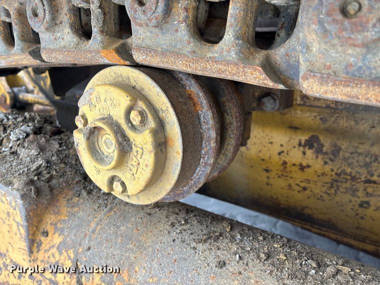 image for item FG0041 1987 Caterpillar 953 track loader