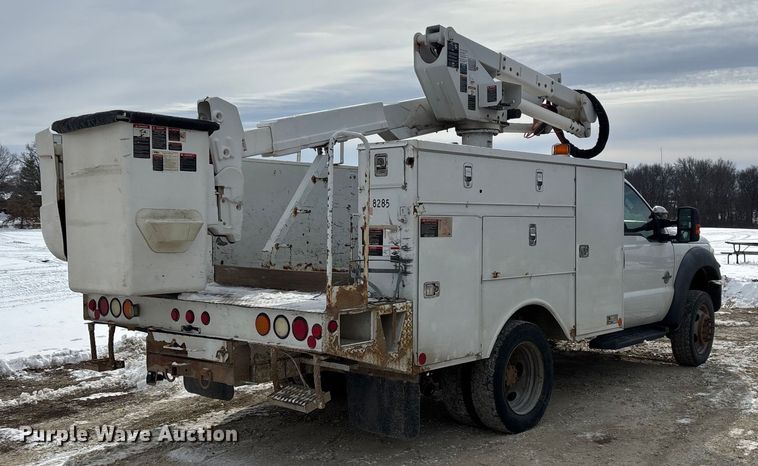CAMIóN CON CANASTILLA 2011 FORD ALTEC