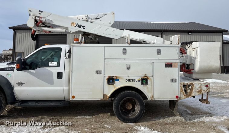 image for item FG0042 2011 Ford F550 Super Duty XL bucket truck